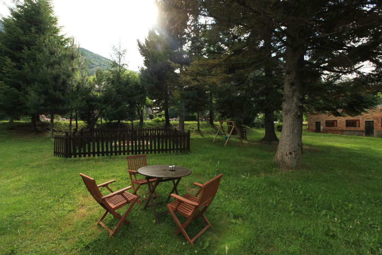 Hotel Poldo La Guingueta D'Aneu Экстерьер фото